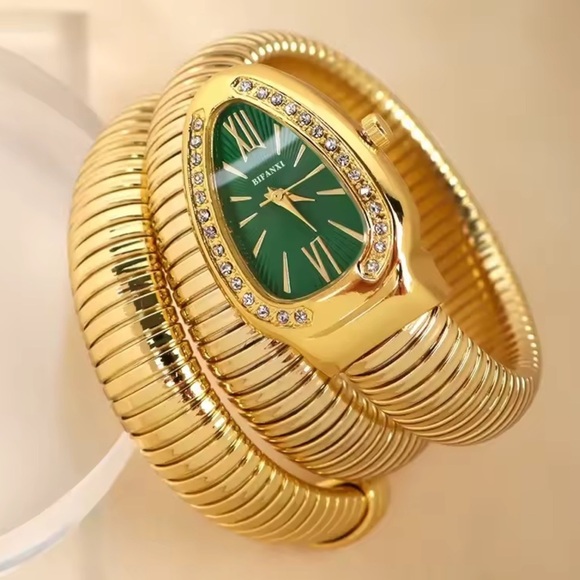 Serpenti Elegant Gold Wrap Women's Watch - Picture 4 of 16